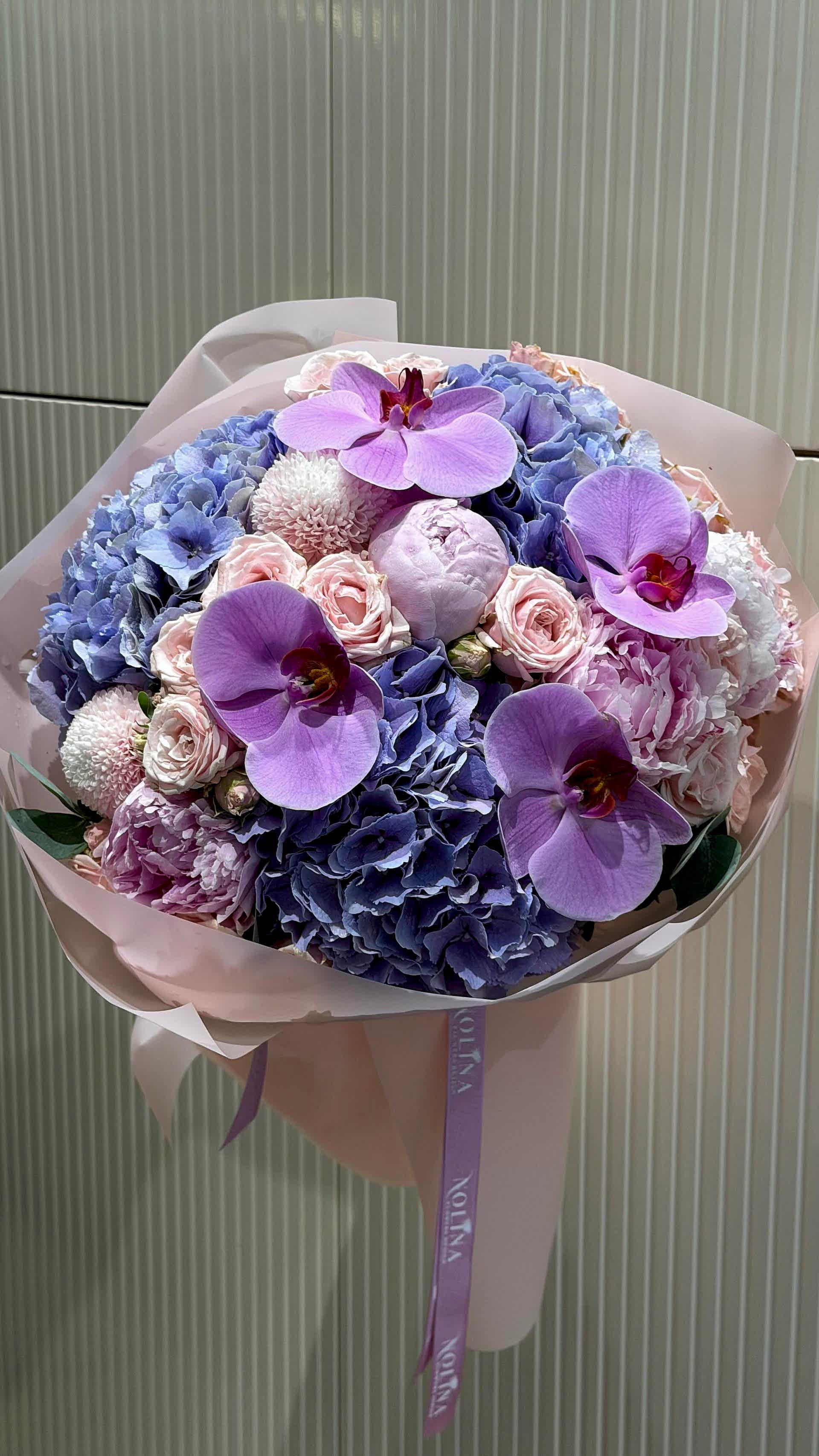 Lilac Muse bouquet